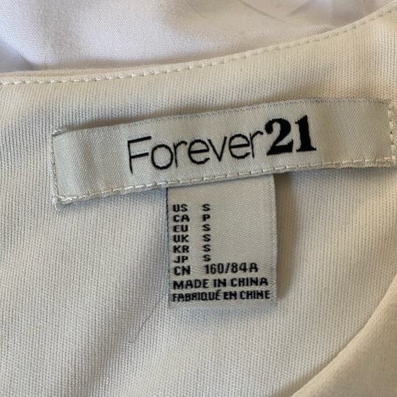 Color Blocked peek a boo dress - Picture 3 of 4